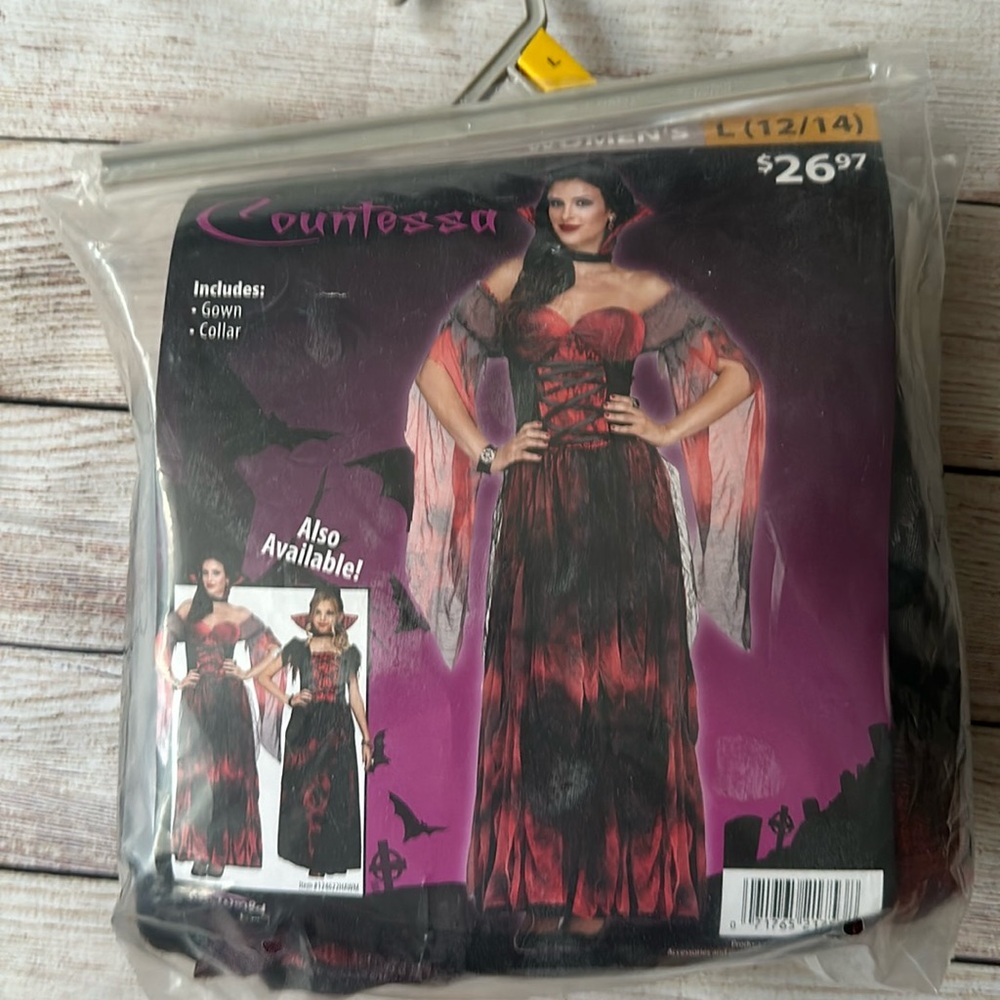 Countessa Halloween Vampire Costume Women’s size L 12/14